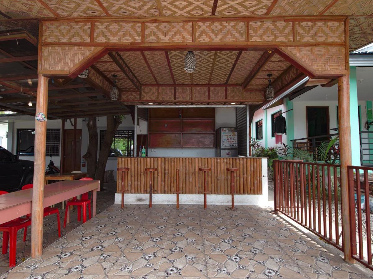 Oyo 777 Rn Guesthouse Moalboal Esterno foto