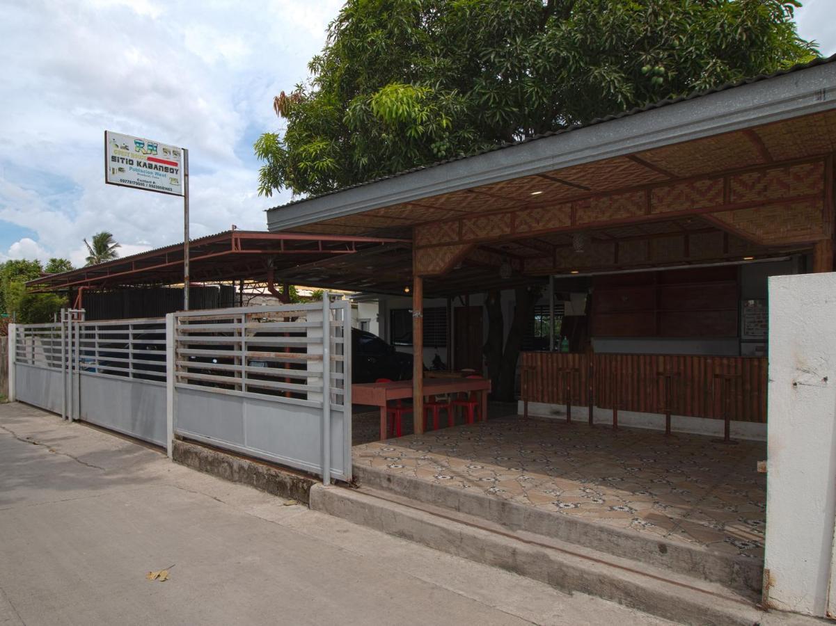 Oyo 777 Rn Guesthouse Moalboal Esterno foto