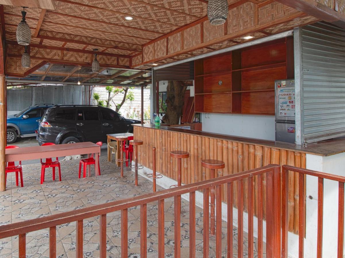 Oyo 777 Rn Guesthouse Moalboal Esterno foto