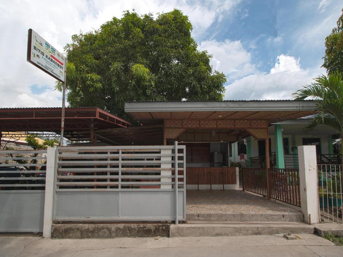 Oyo 777 Rn Guesthouse Moalboal Esterno foto